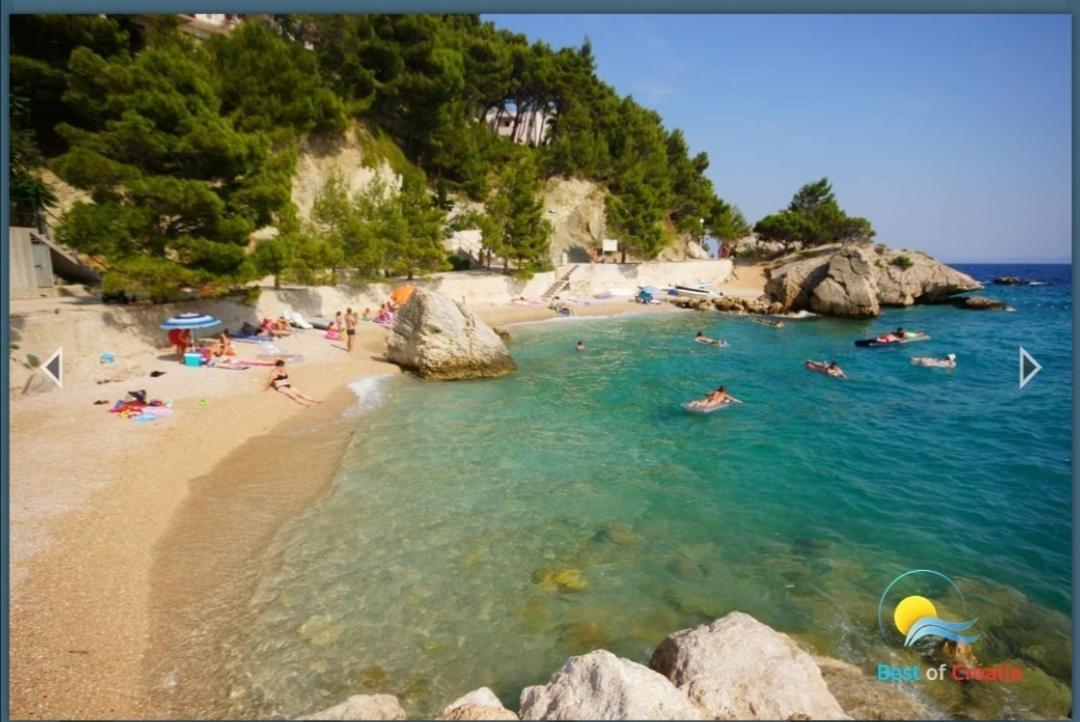 Apartmani Mares - 20 M From The Beach Brela Bagian luar foto